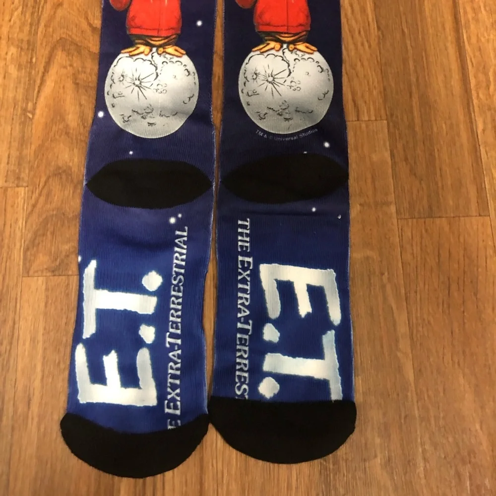 👽 NWT E.T. Odd Sox Socks Men’s Shoe Sizes 6-13